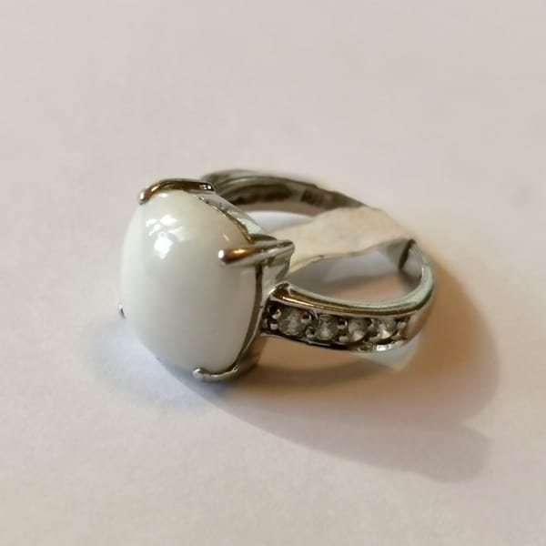 Ring weisser Achat
