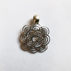 Halsanhänger Blume filigran