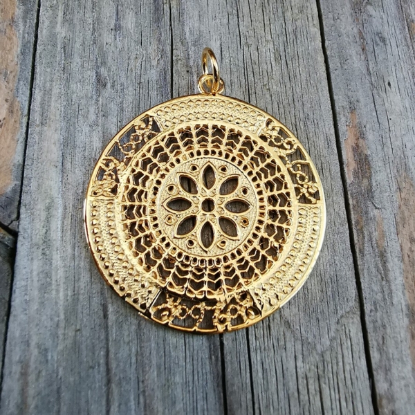 Halsanhänger Mandala gross Gold – Bild 2