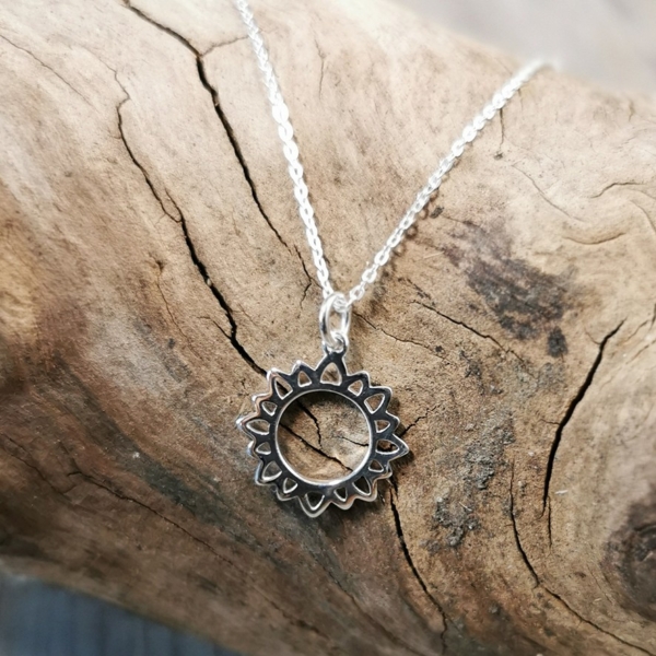 Kette fein Sonne Silber