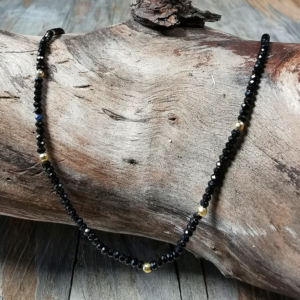 Kette Black Spinell fein Gold