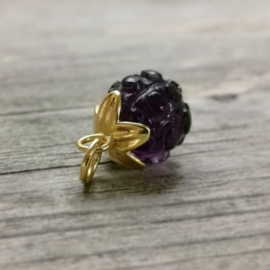Halsanhänger Brombeere Gold