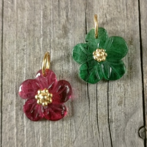 Halsanhänger Blume Gold gross