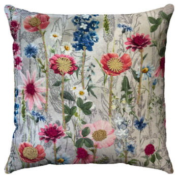 Kissen bestickt mit Blumen