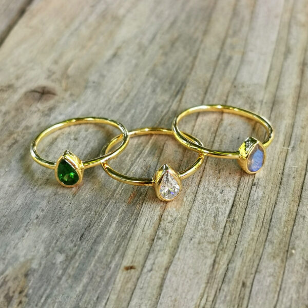 Ring Tropf Stein Gold