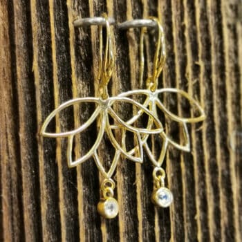 Ohranhänger Lotusblüte Mondstein Gold