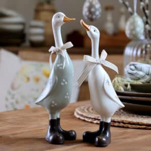 Gänse mit Schleifen